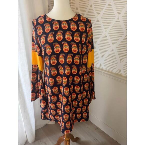 Gianni Bini Dresses & Skirts - Gianni Bini Women’s Large Bell Sleeve Open Back Dress